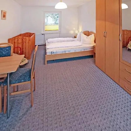 Ferienhaus Trassenheide 펜션 *